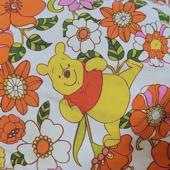 Disney Winnie The Pooh Floral Print Button Down Shirt Size S/M - Picture 7 of 7